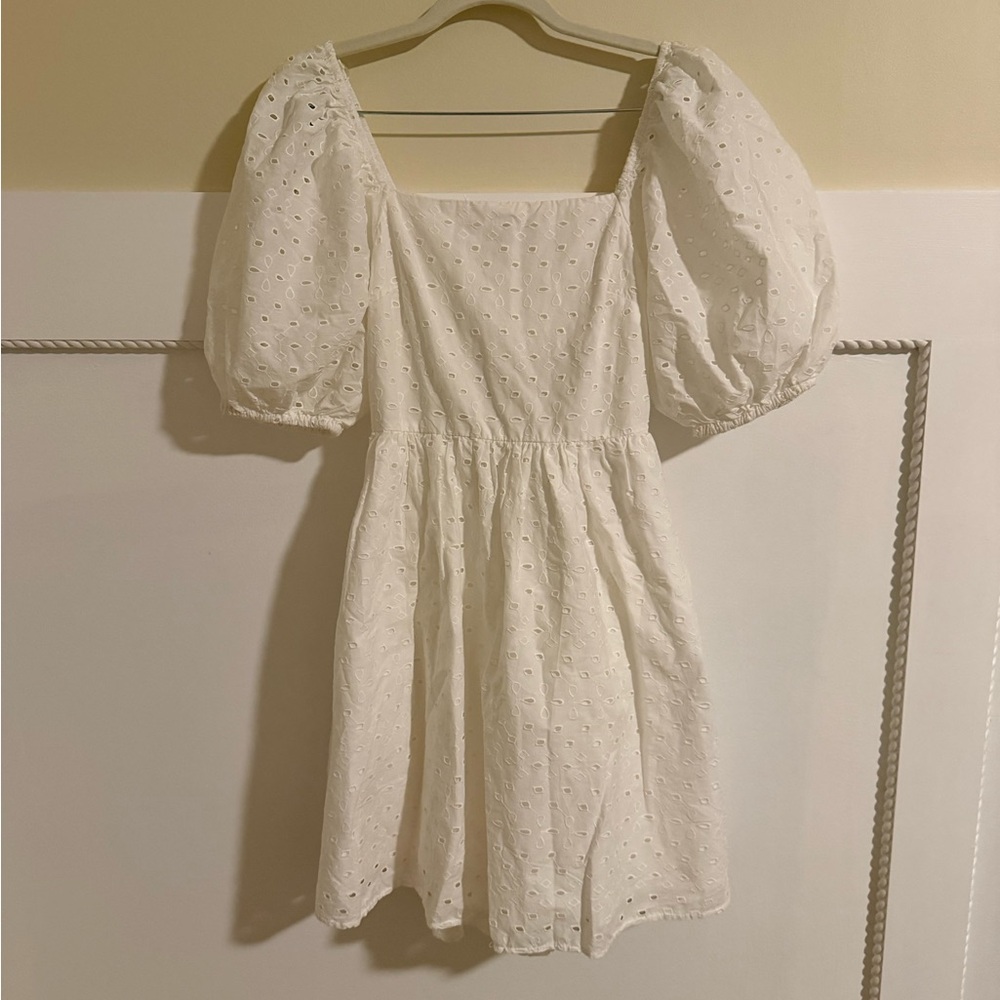 Elegant White Puff Sleeve Dress
